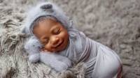Studio-Quality Newborn Photography in Your Baltimore Home